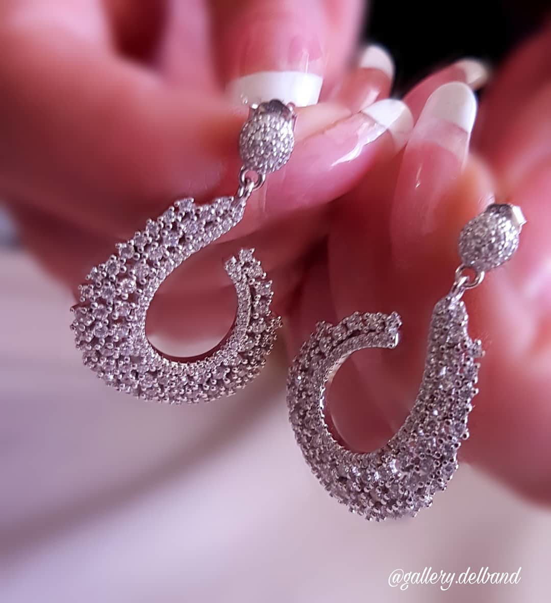 💎گوشواره طرح جواهر نقره عیار ۹۲۵ با روکش طلاسفید ‌‌