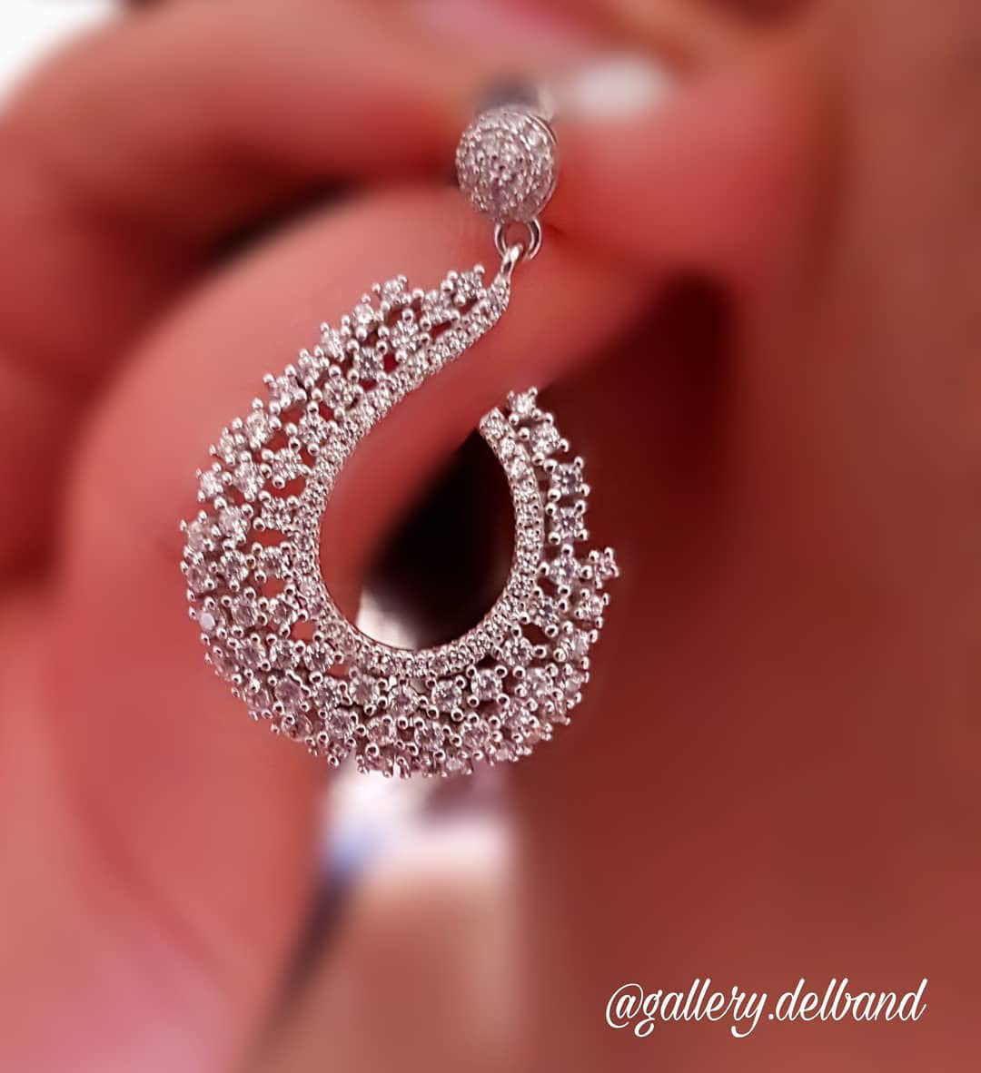 💎گوشواره طرح جواهر نقره عیار ۹۲۵ با روکش طلاسفید ‌‌