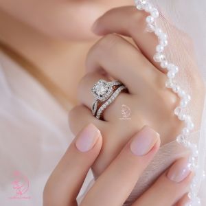 💍حلقه و پشت حلقه جواهری نقره عیار ۹۲۵ با روکش طلا سفید‌‌‌‌‌‌‌ و داخل رکاب رزگلد