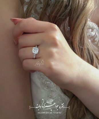 💍انگشتر جواهری سولیتر  ؛ با طراحی خاص و زیبا نقره عیار ۹۲۵ با روکش طلا سفید‌‌‌‌‌‌‌ ‌‌(R_1084)