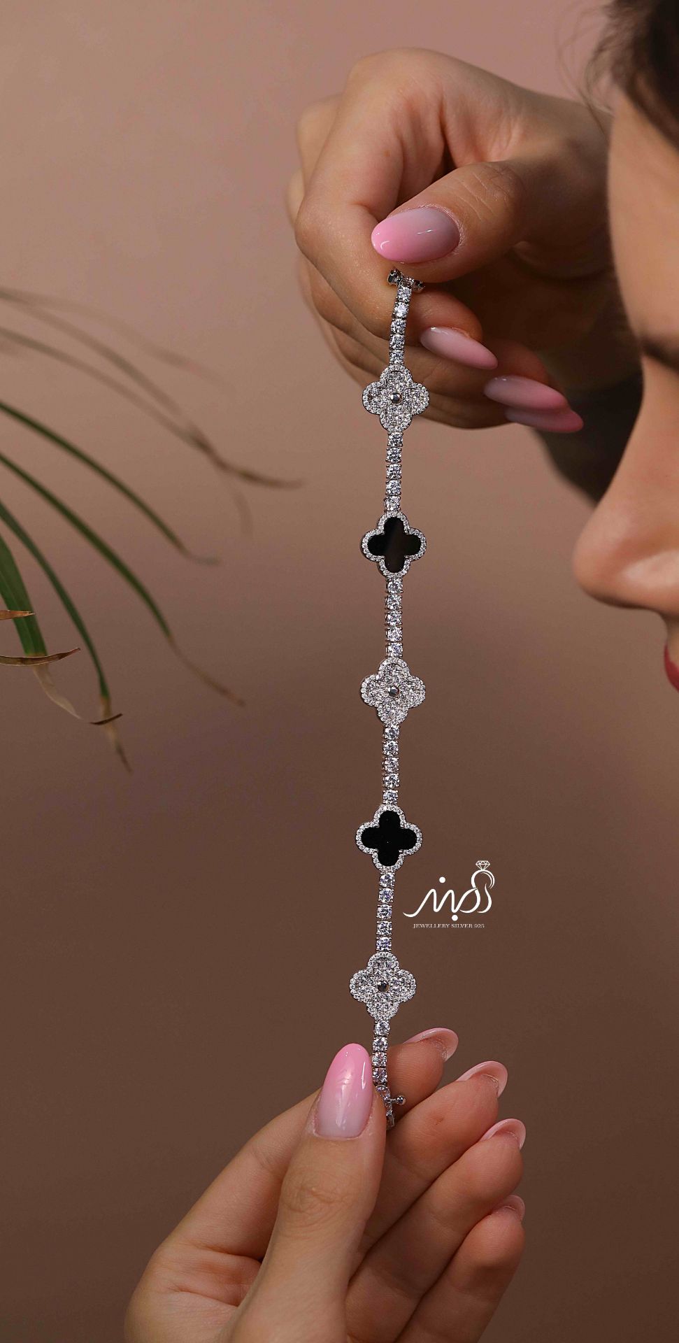 💍دستبند جواهري ونکلیف سفید و مشکی لاکچری خاص و زیبا ، نقره عیار 925 (D_7207)	