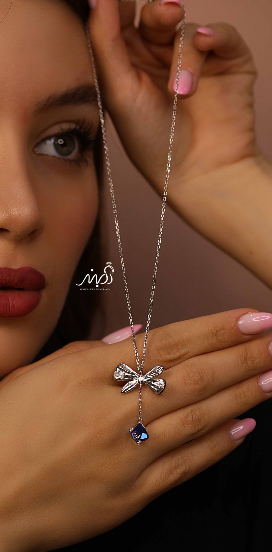 💍گردنبند جواهری پاپیونی آویز دار با نگین سوارسکی آبی ، خاص و زیبا ، نقره عیار ۹۲۵ (G_3277)‌‌‌‌‌‌	