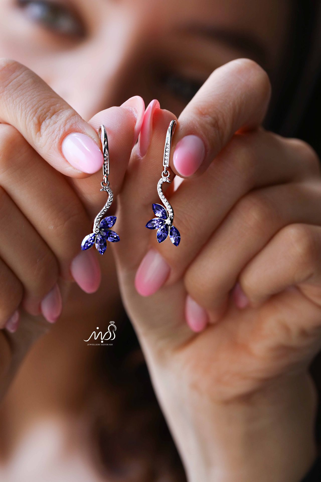 💍گوشواره جواهری با نگین های بنفش  ؛ با طراحي زيبا نقره عیار ۹۲۵ (E_5057)	