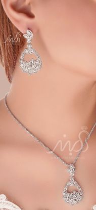 💍نیمست جواهری لاکچری و شیک با طراحی ژورنالی جواهرات به روز ، نگین های زیرکونیا اتریشی ؛ نقره عیار 925 با روکش طلا سفید‌‌‌‌‌‌‌ ‌‌