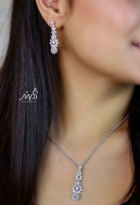💍نیم ست جواهری (آويز و گوشواره) خاص و زیبا ، نقره عیار 925( N_4337)
