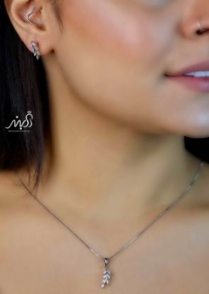 💍نیم ست جواهری برگ (آويز و گوشواره) خاص و زیبا ، نقره عیار ۹۲۵( N_4346)