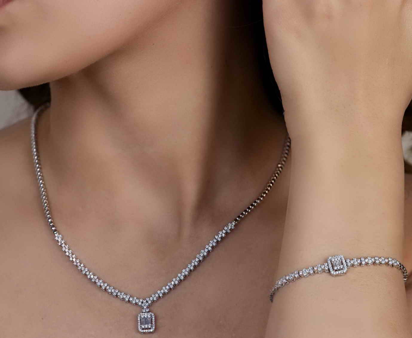💍سرويس جواهری خاص و زيبا(گردنبند ، گوشواره ، دستبند و انگشتر) (S_6038)‌‌‌‌‌‌ ‌