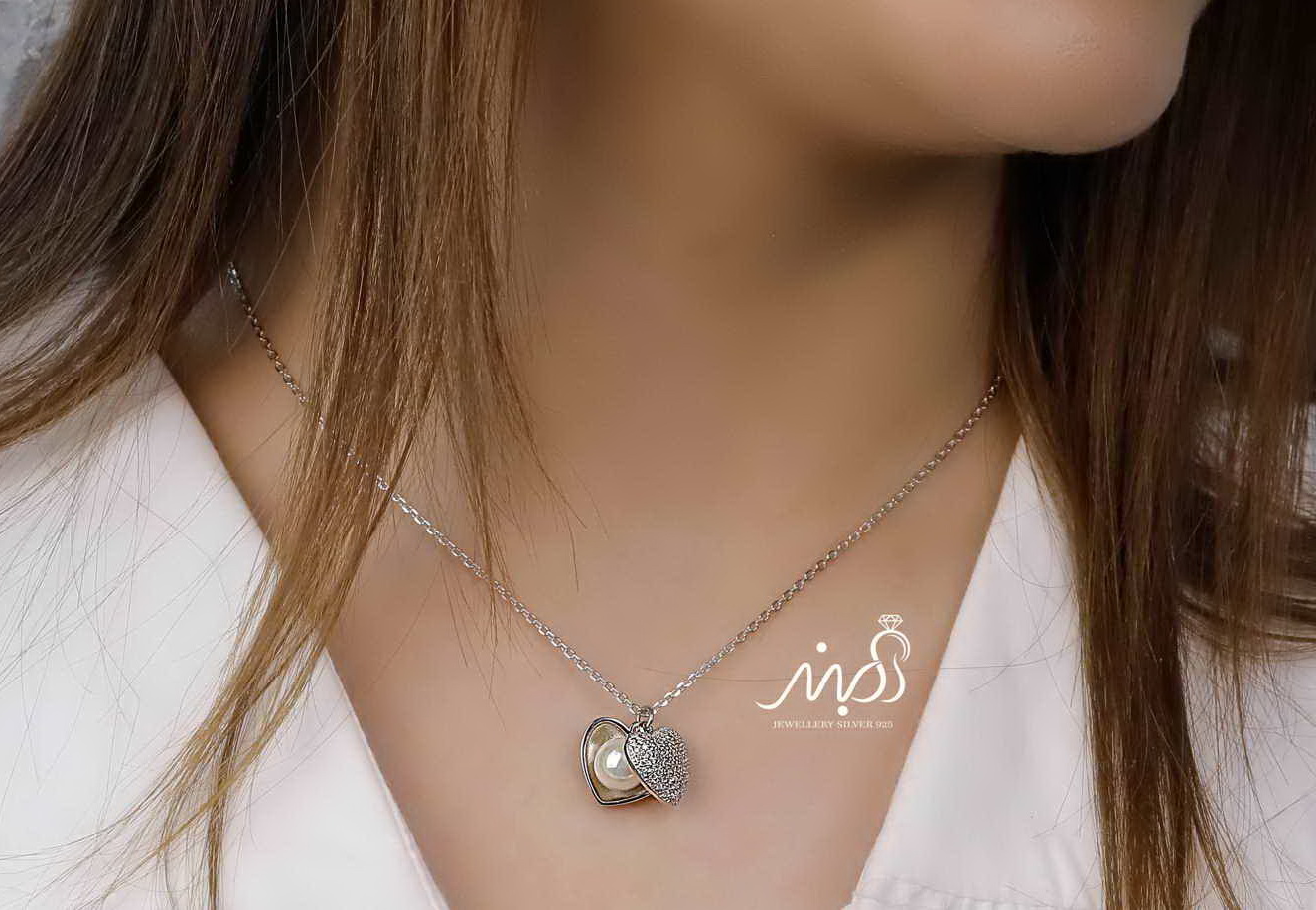 💍گردنبند جواهری صدف پوشیده از نگین با مروارید پرورشی ترند جواهرات، نقره عیار ۹۲۵ با روکش طلا سفید‌‌(G_3017)