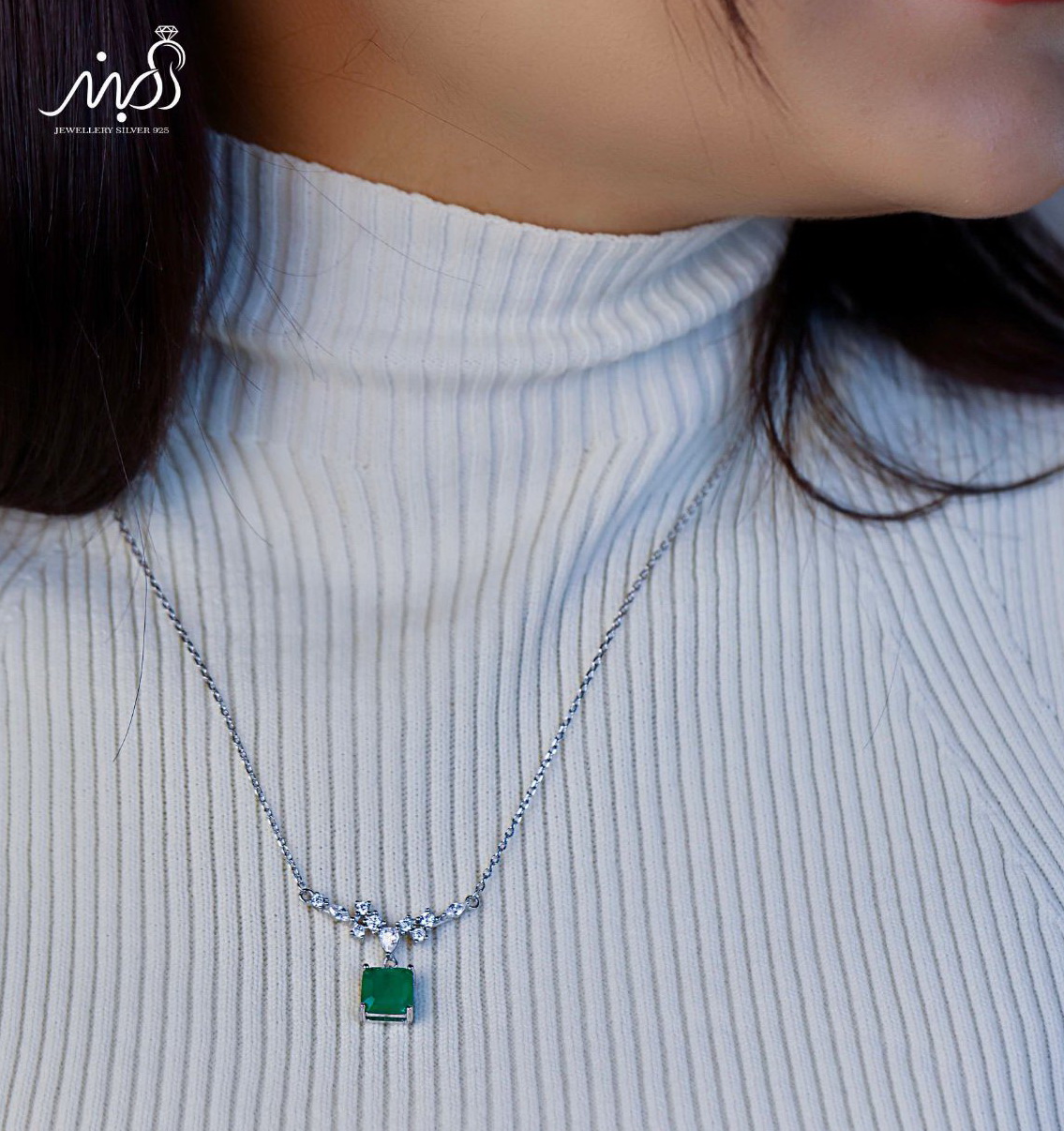💍گردنبند جواهري آويزدار با نگين سبز خاص و زیبا ، نقره عیار 925 (G_3233)‌‌‌‌‌‌