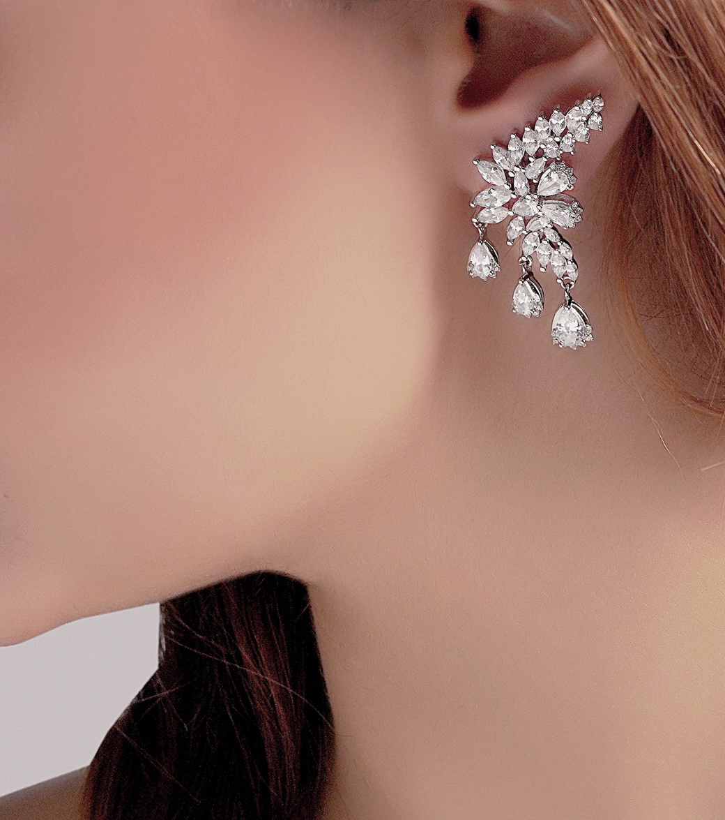 💍گوشواره جواهری لوکس ؛ لاله گوشی نگین مارکیزی با طراحی ژورنالی نقره عیار ۹۲۵ با روکش طلا سفید‌‌