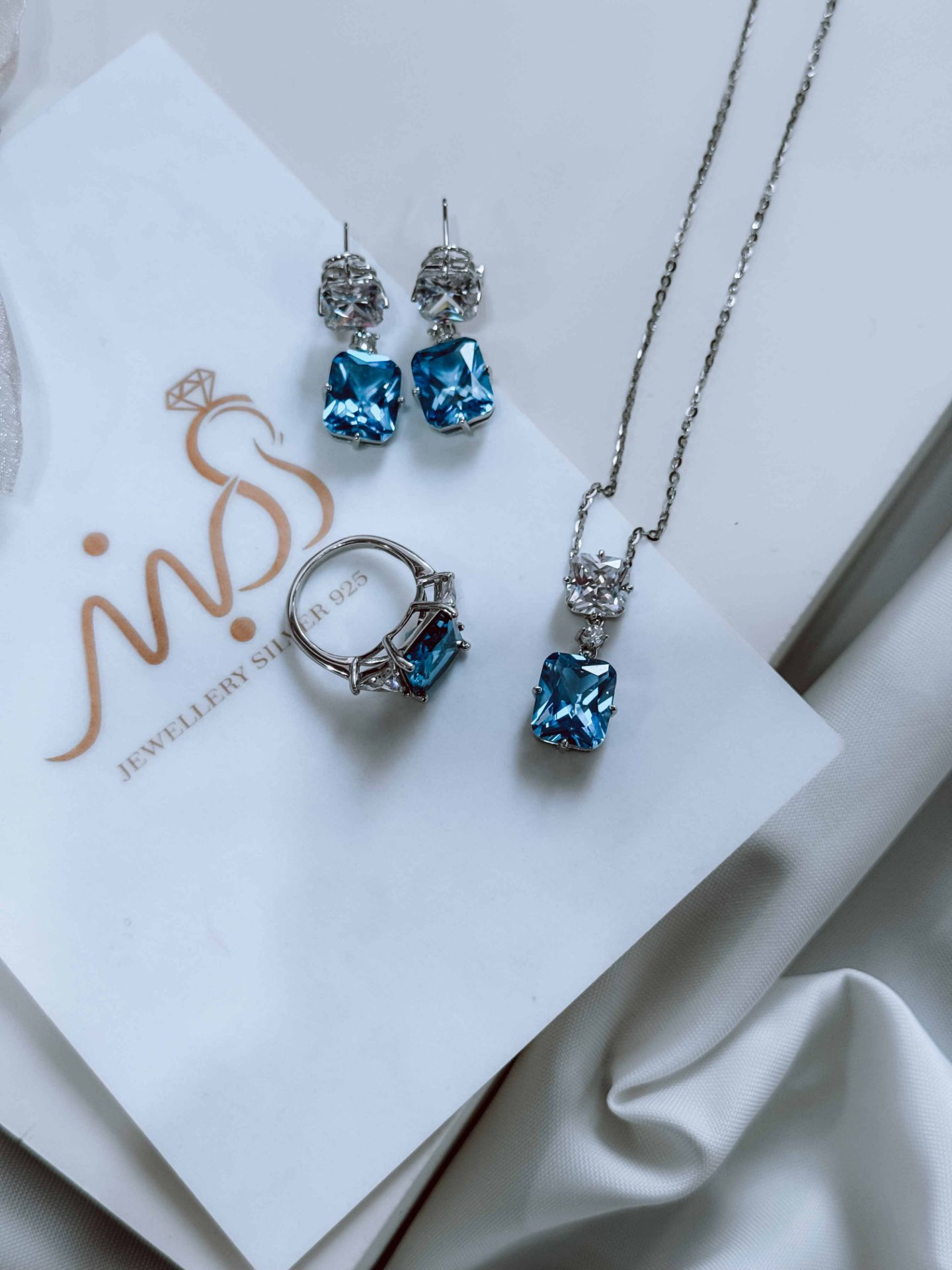 💍نیم ست جواهری لاکچری با نگین ....خاص و زیبا ، نقره عیار ۹۲۵(N_4309)	