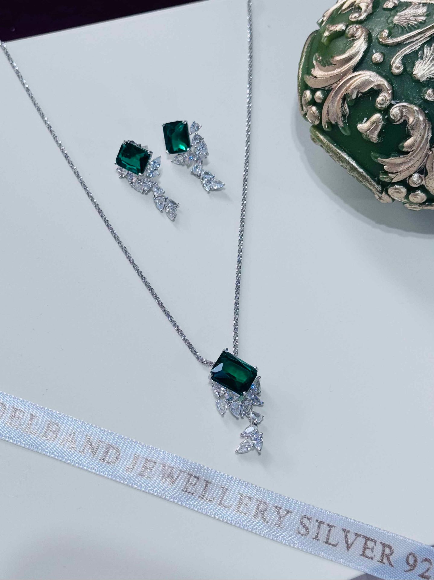 💍نیم ست جواهری لاکچری با نگین زمرد خاص و زیبا ، نقره عیار ۹۲۵(N_4320)	