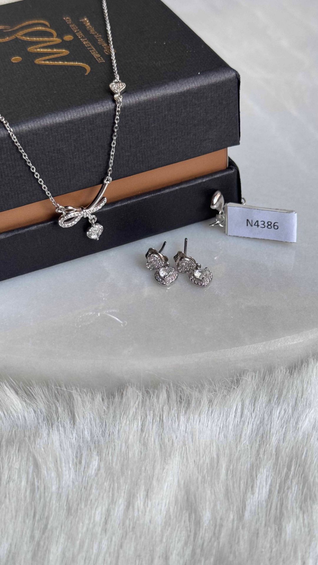 💍نیم ست پاپیون و قلب (گردنبند و گوشواره ) خاص و زیبا ، نقره عیار ۹۲۵( N_4386)	