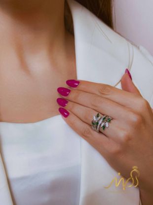 💍انگشتر جواهري برگ با نگین های سفیذ و زمردی ؛ نقره عیار 925(R_1297)